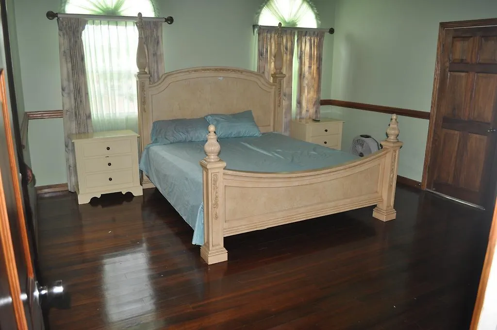 Steel Love Villa Montego Bay
