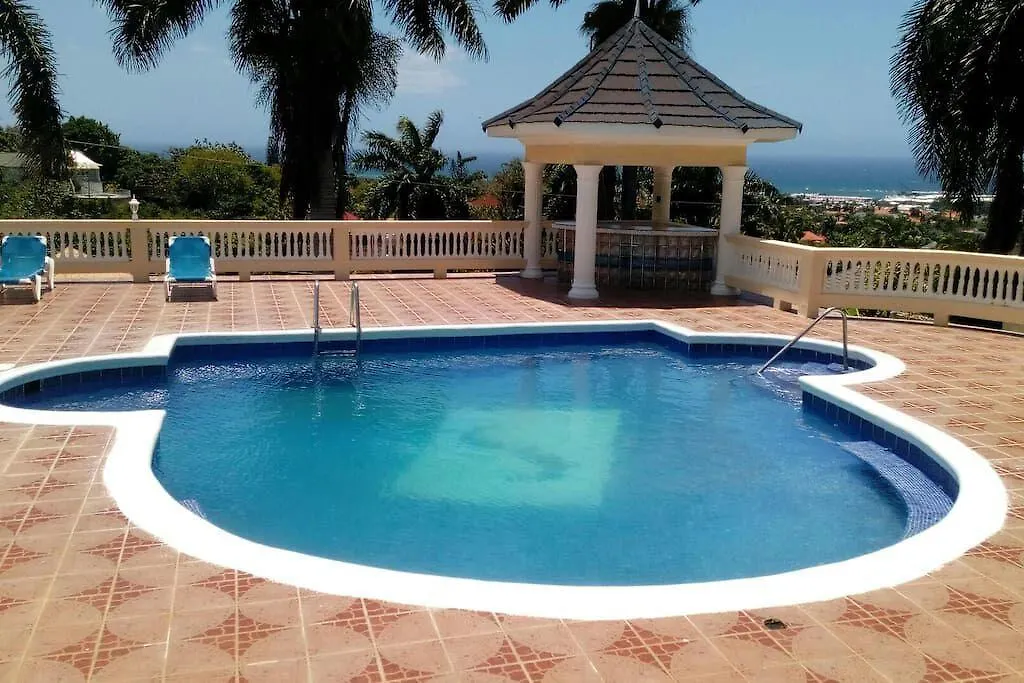 بيت ضيافة Steel Love Villa مونتيغو باي