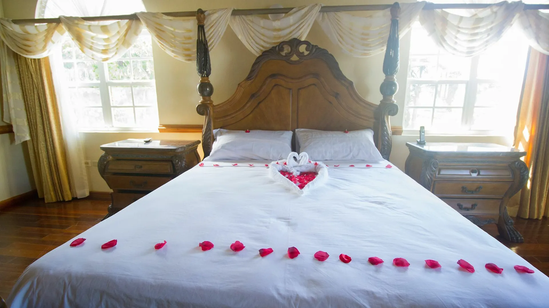 Steel Love Villa مونتيغو باي 3*,  جامايكا